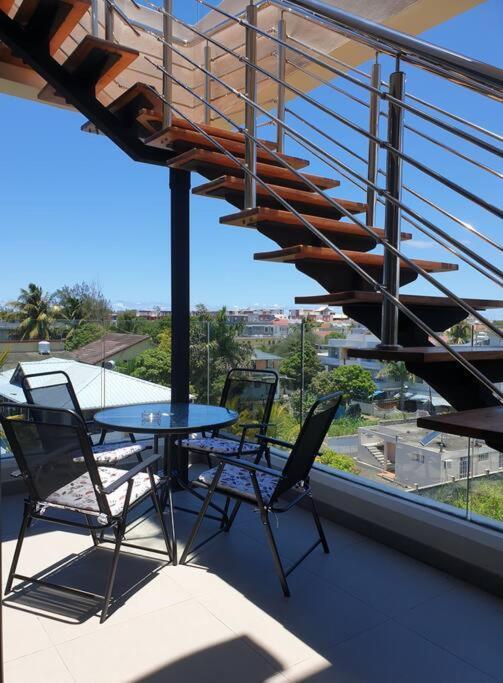 Penthouse Vue Sur Mer 200M2 Pereybere Beach Exterior photo